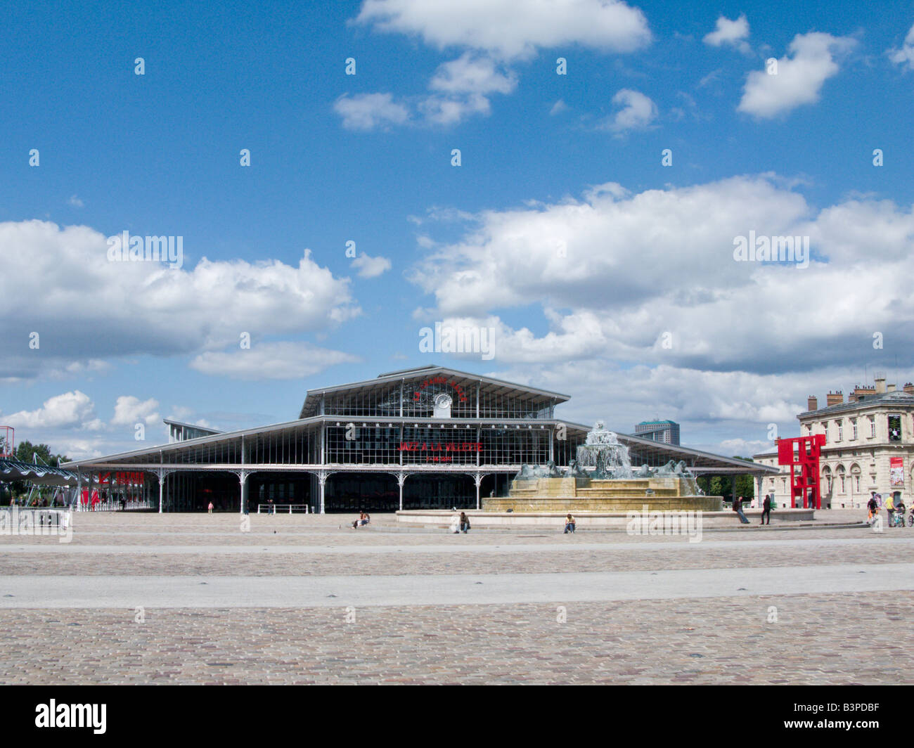 La Grand Halle Parc de la Villette a Parigi Francia Foto Stock