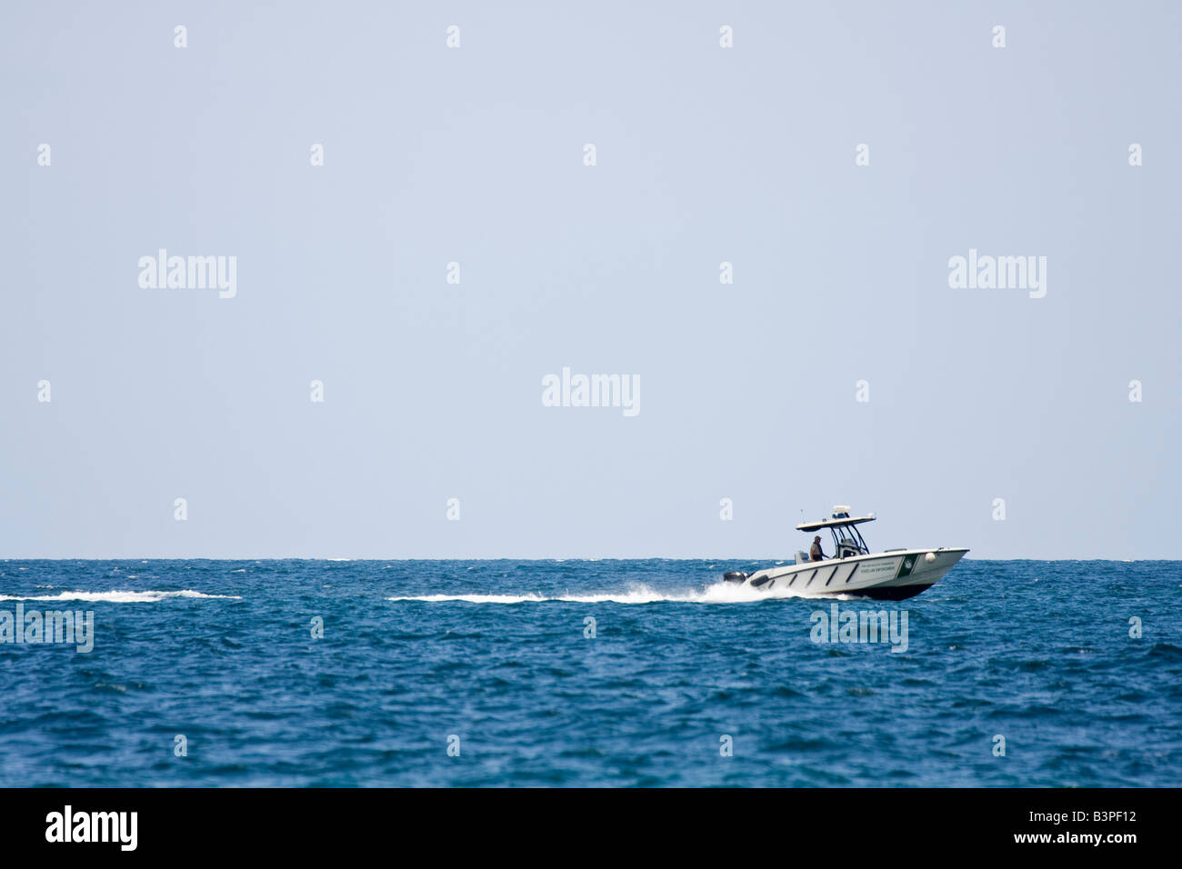 Il pesce e la conservazione della fauna selvatica Commissione imbarcazione di pattuglia, Fort Lauderdale, Florida, Stati Uniti d'America Foto Stock