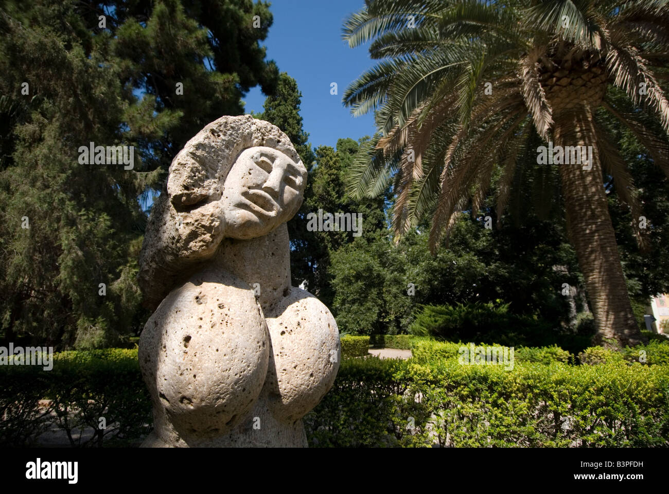 Arte Scultura nel Giardino Botanico o Jardi Botanico di Valencia Spagna Foto Stock