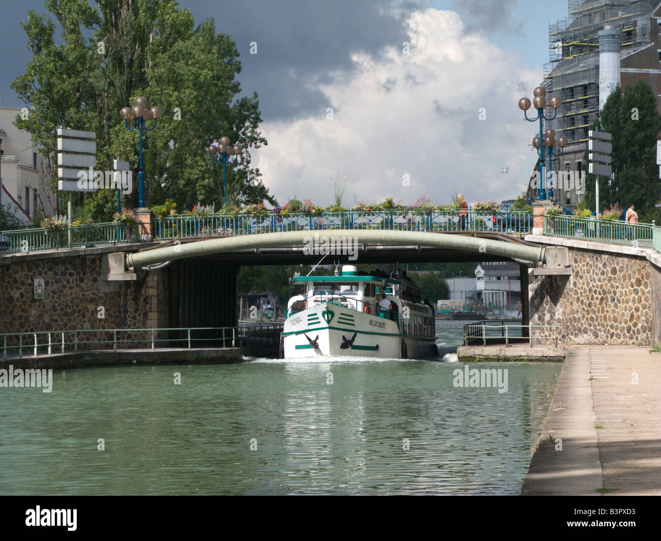 Ponte sul Canal Grande di La Villette a Parigi Francia Foto Stock