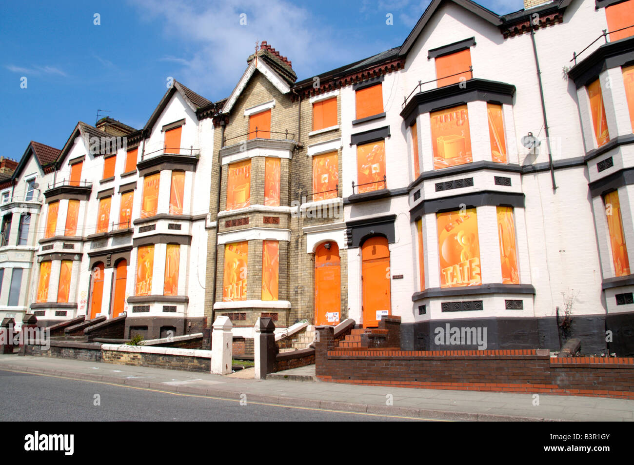 Casa abbandonati Liverpool 2008 Città del festival della cultura Merseyside casa vittoriana artwork fanno guardare meglio la riqualificazione environ Foto Stock