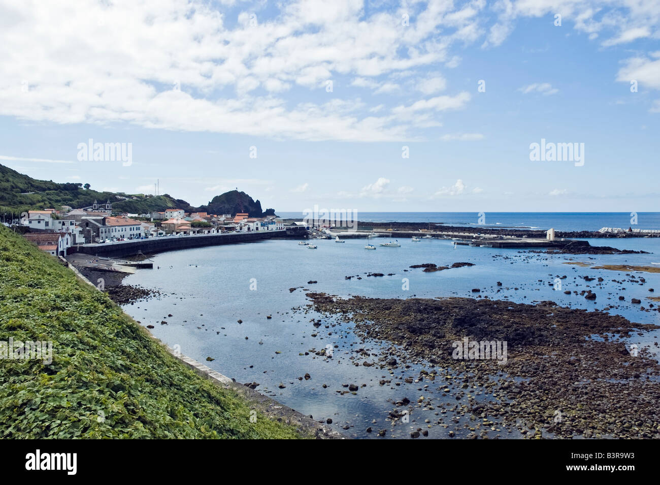 Villaggio di Lages do Pico nell isola Pico Azzorre Portogallo Foto Stock