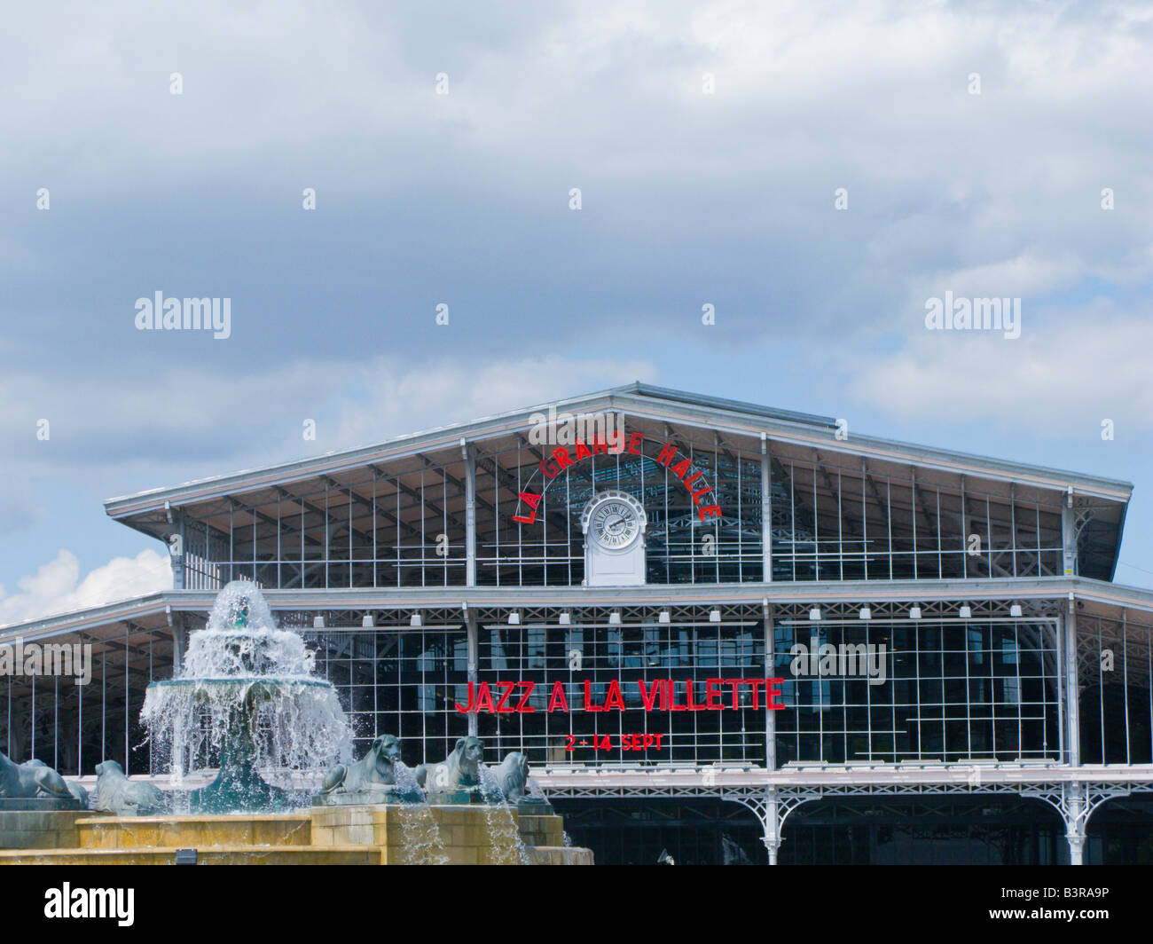 La Grand Halle Parc de la Villette a Parigi Francia Foto Stock