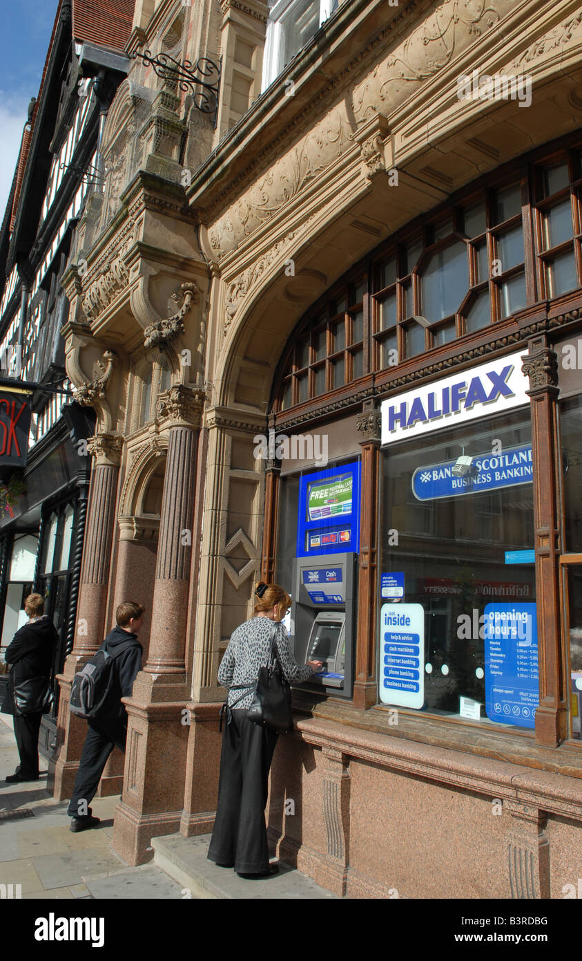 Halifax building society punto di contanti a Shrewsbury Foto Stock