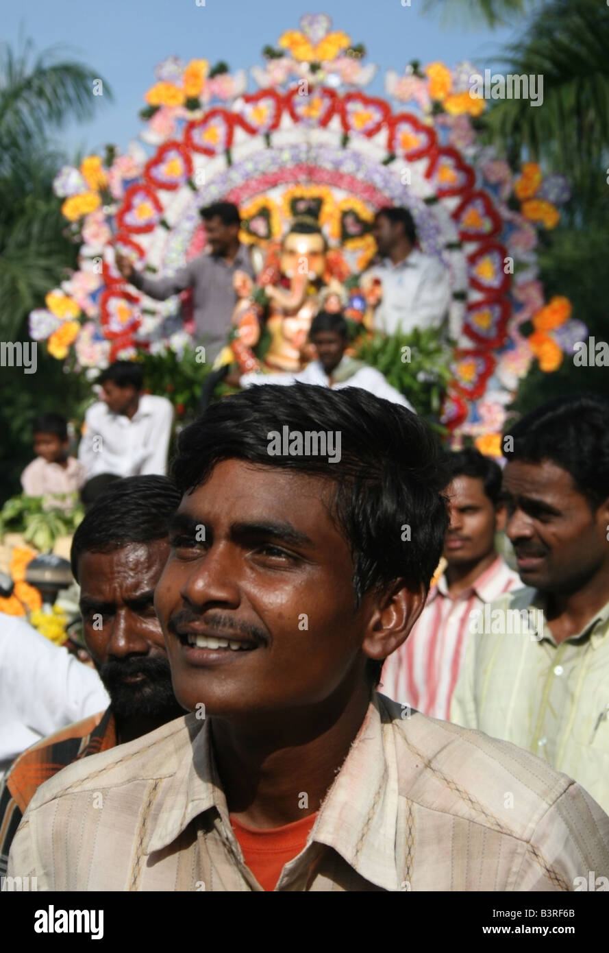 Ganesh statua e processione Ganesha Chaturthi o Ganesh festival del sud dell India Foto Stock