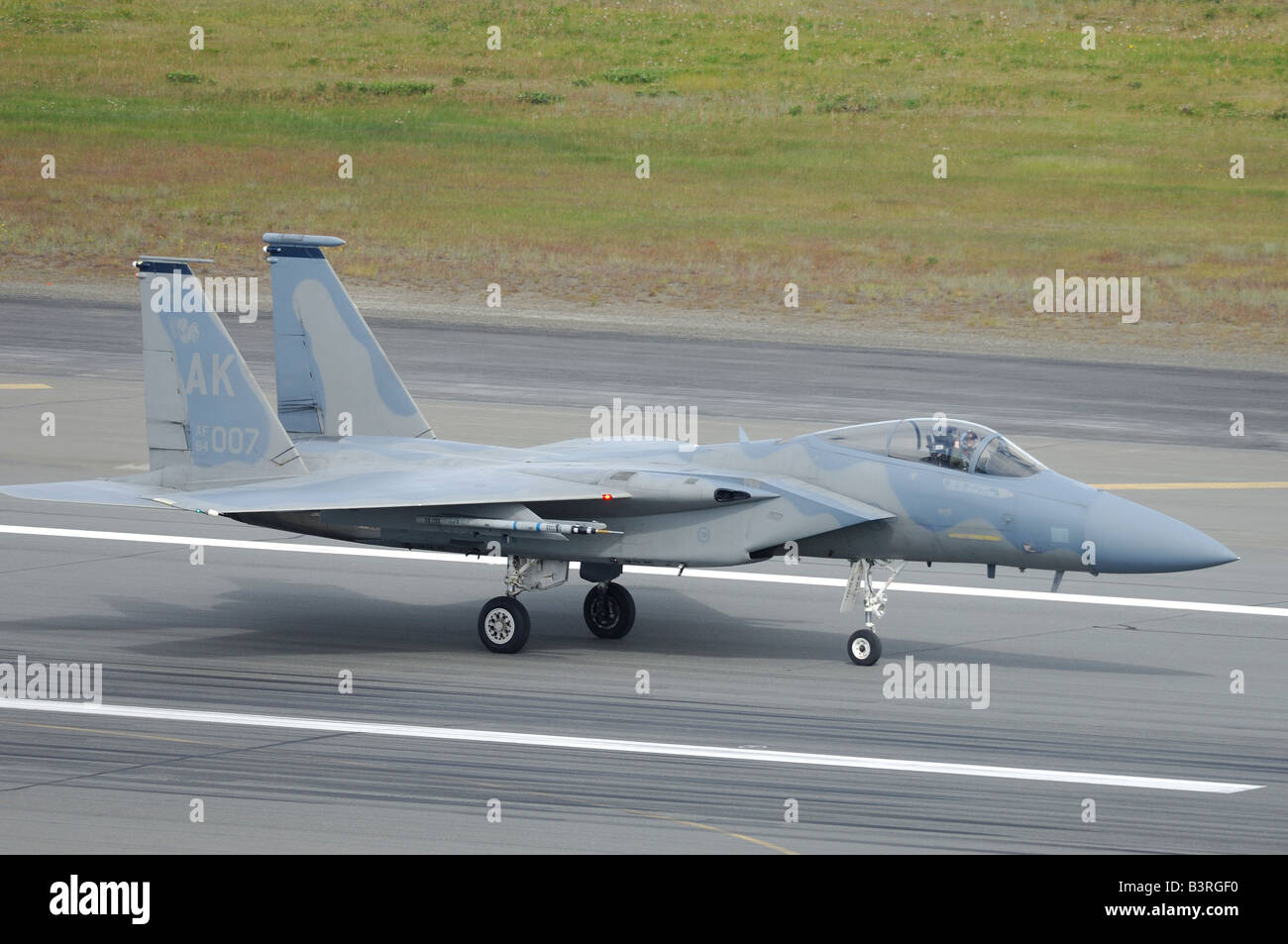 American jet fighter McDonnell Douglas F-15C Eagle sulla pista di Elmendorf Air Force Base, Anchorage, Alaska, Stati Uniti d'America Foto Stock