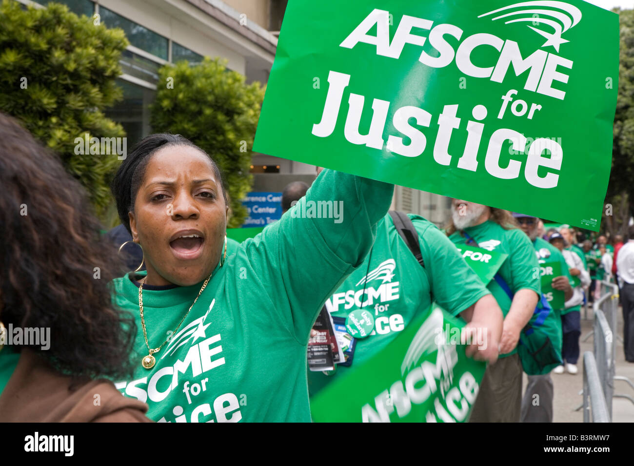 Dipendenti pubblici in lotta per il contratto presso la University of California Medical Center Foto Stock