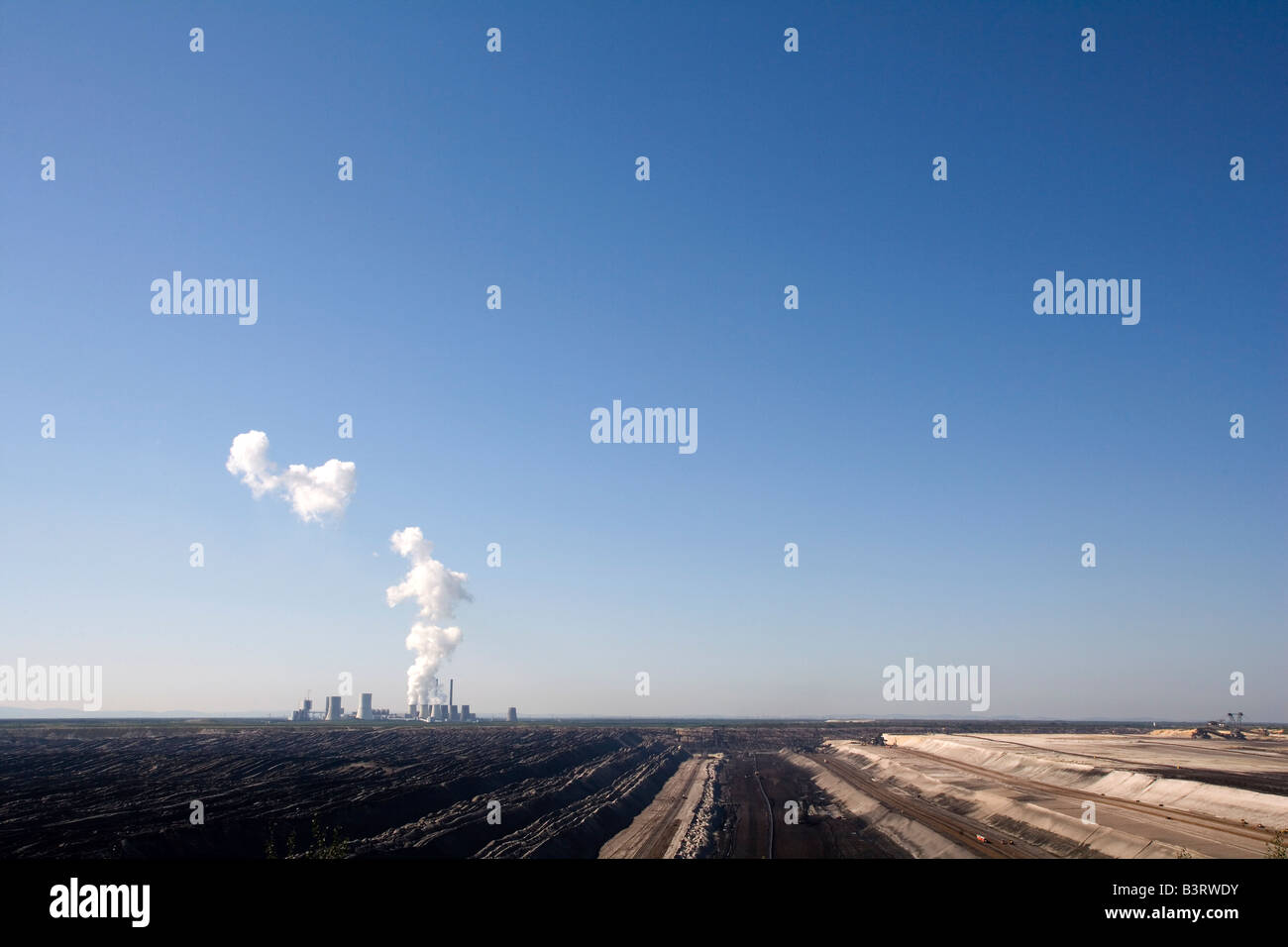 Brown centrali a carbone vegetale Boxberg O L con carbone marrone open data mining in ghisa Foto Stock
