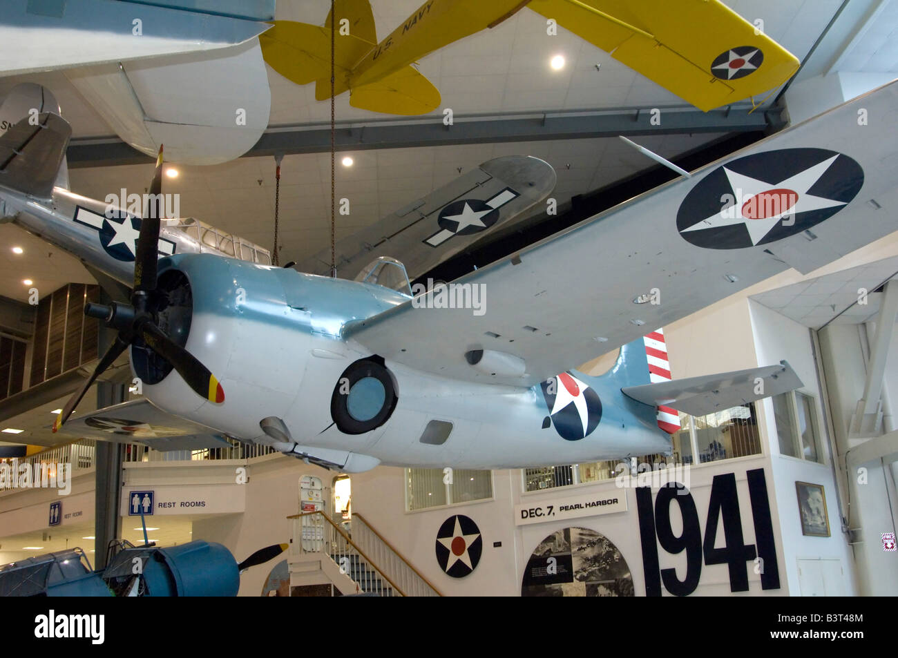 Un Grumman F4F Wildcat Navy fighter aircraft in mostra statica presso la Naval Air Museum, NAS Pensacola, Florida Foto Stock