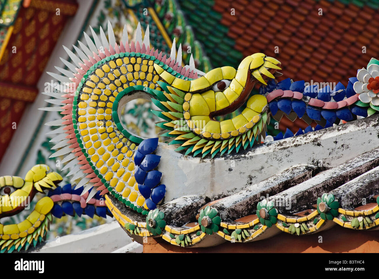 Drago decorative, Wat Pho, Bangkok, Thailandia Foto Stock