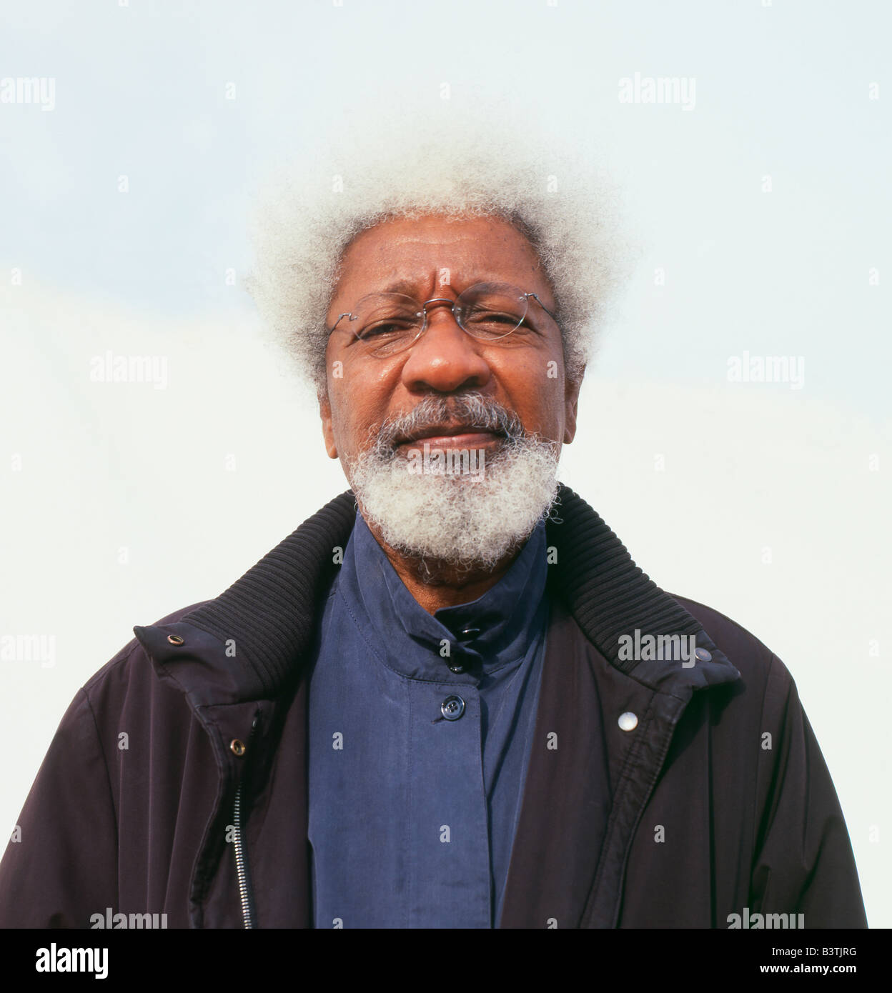 Wole Soyinka, scrittore di drammaturgo nigeriano vincitore del Premio Nobel, al Festival di Hay 2007 a Hay su Wye Wales UK KATHY DEWITT Foto Stock