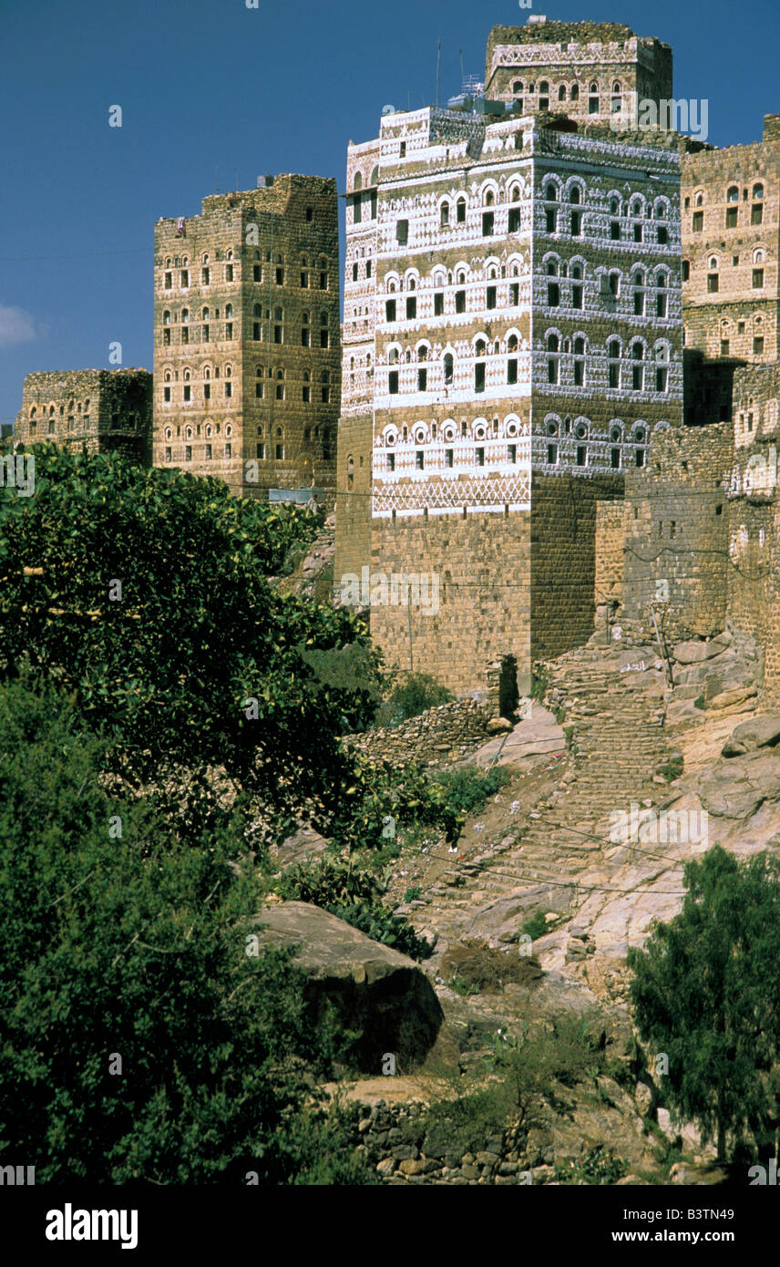 Asia, Yemen, Al Hajjara. Edifici e solo gate. Foto Stock