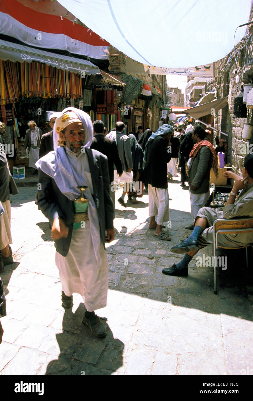 Asia, Yemen, Sana'a. Market street scena, Suq-al-milh. Foto Stock