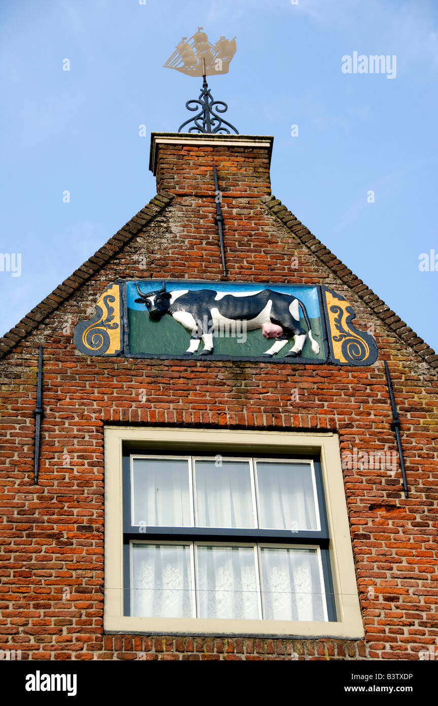 Europa, Paesi Bassi (aka Holland), West Friesland, Hoorn. Edificio storico noto come The Spotted Cow. Foto Stock