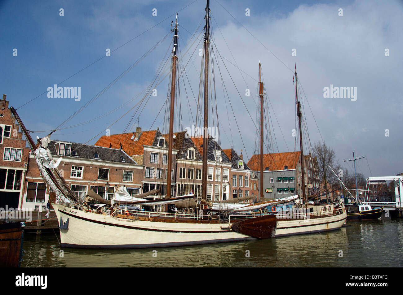 Europa, Paesi Bassi (aka Holland), Hoorn. Storico Porto di Hoorn. Foto Stock