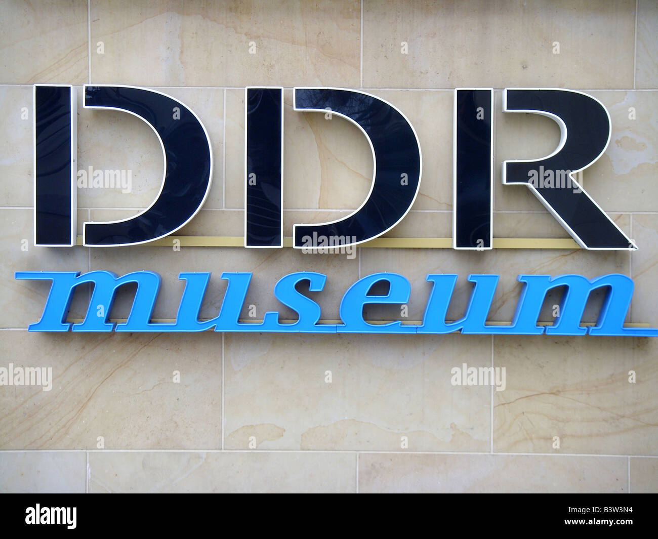 Memoria DDR Museum di Berlino Germania DDR Acronimo di Deutsche Demokratische Republik Repubblica democratica tedesca o RDT in inglese Foto Stock