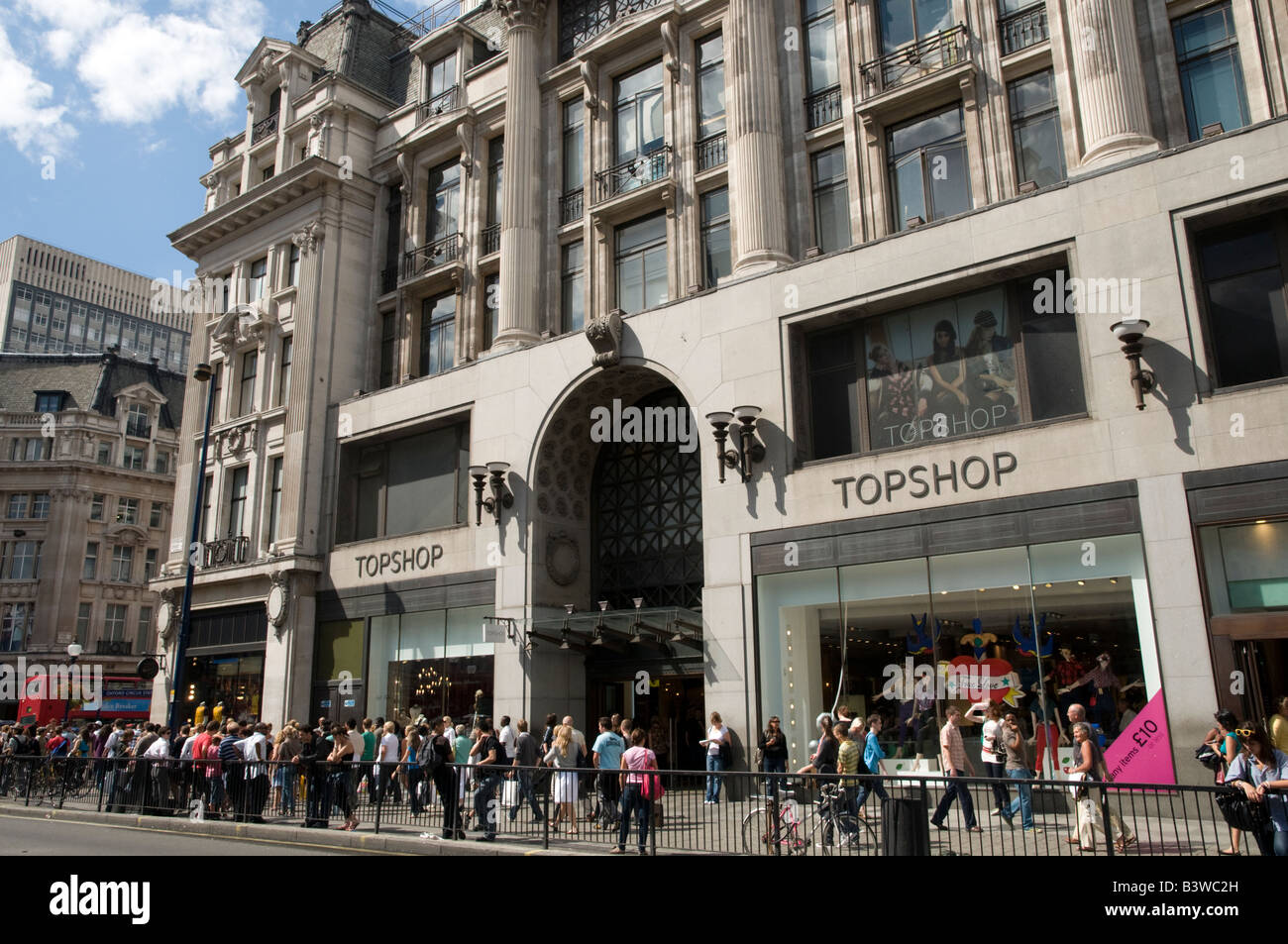 Topshop in Oxford Street Londra Inghilterra REGNO UNITO Foto Stock