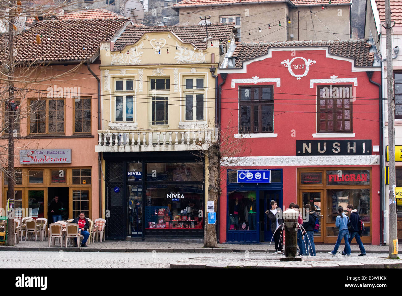 Ripristinate vecchie case nel centro di Prizren, in Kosovo. Prizren è del Kosovo e storica capitale culturale. Foto Stock