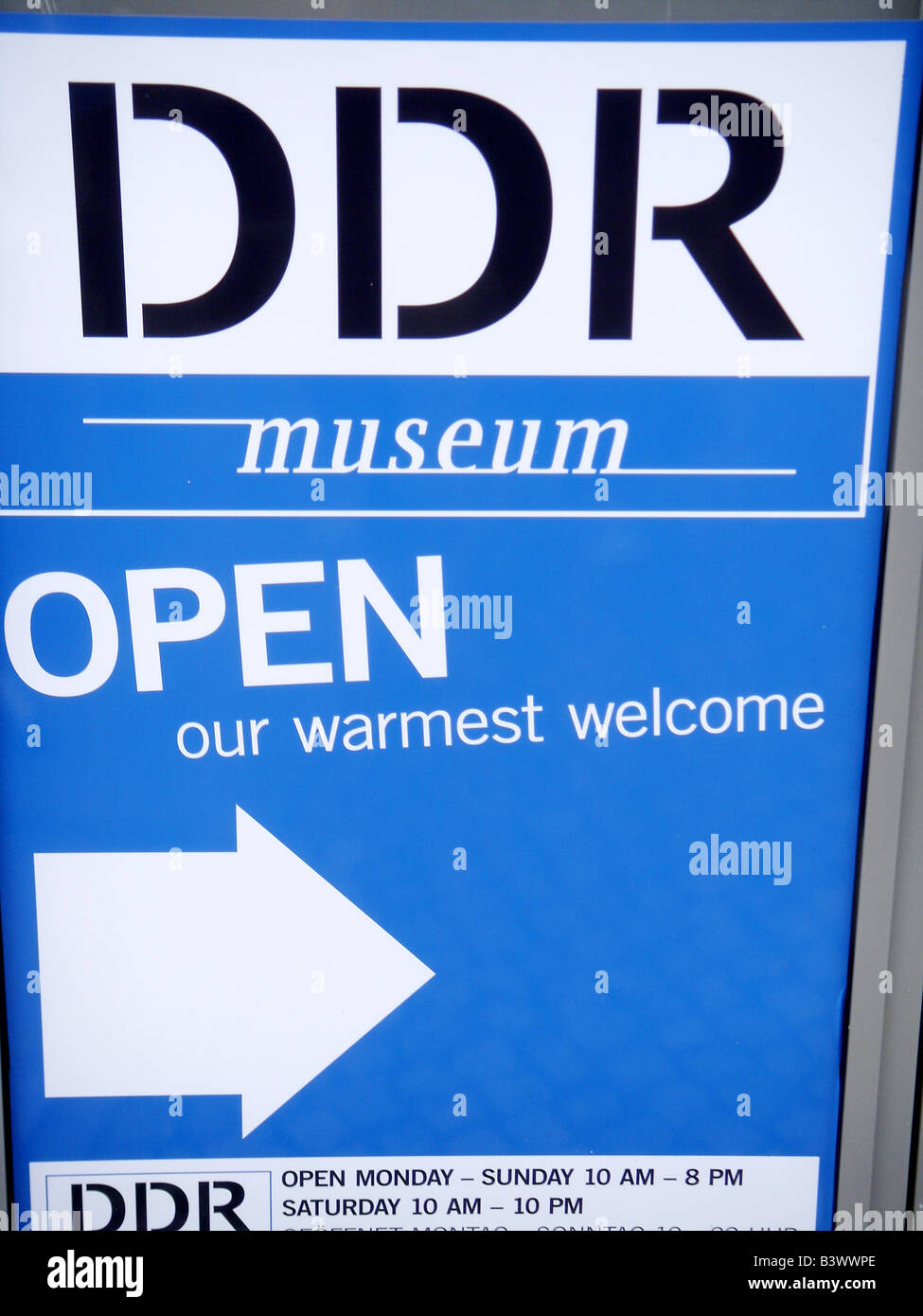 Memoria DDR Museum di Berlino Germania DDR Acronimo di Deutsche Demokratische Republik Repubblica democratica tedesca o RDT in inglese Foto Stock