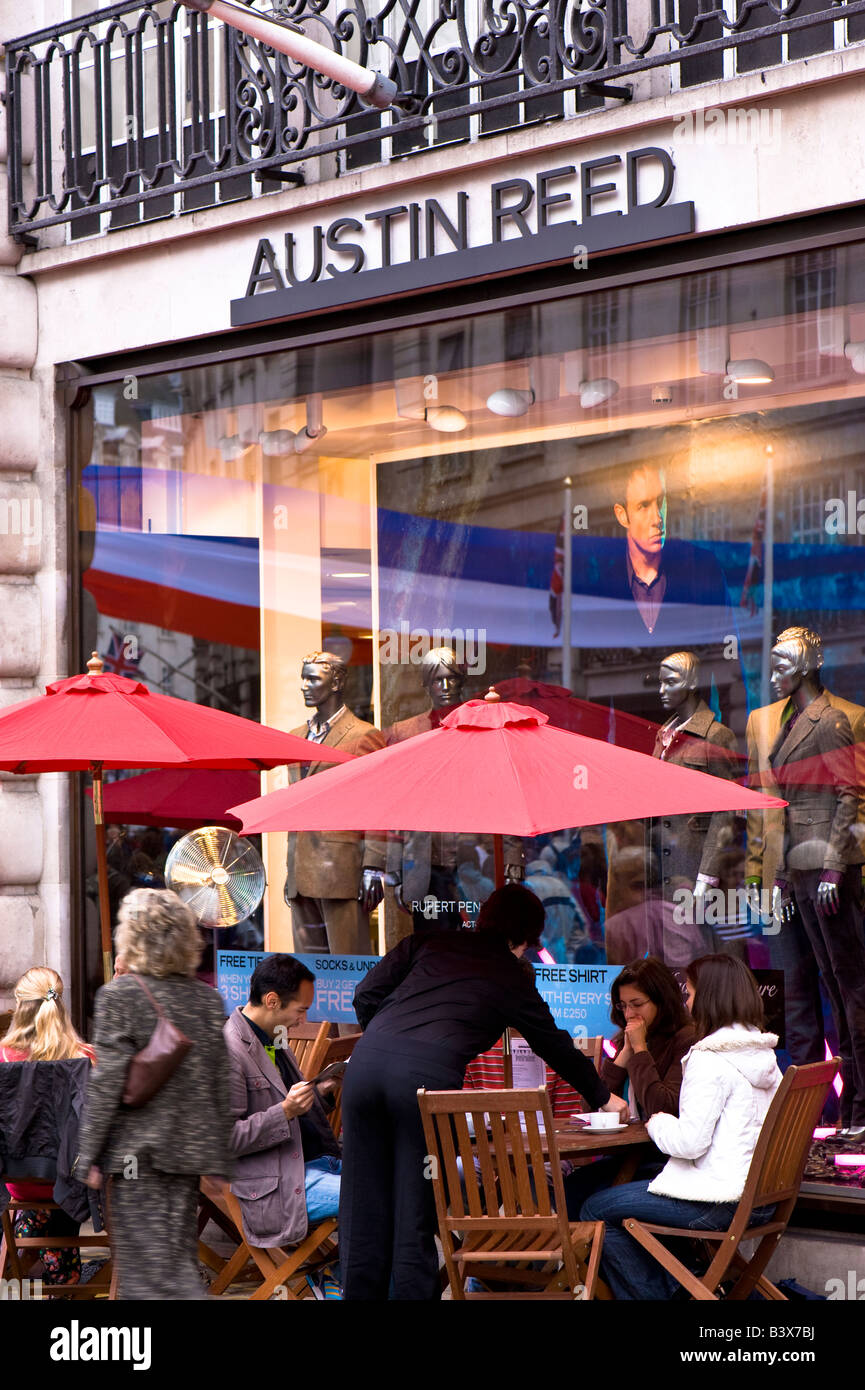 Sidewalk Cafe Regent Street Festival London W1 REGNO UNITO Foto Stock