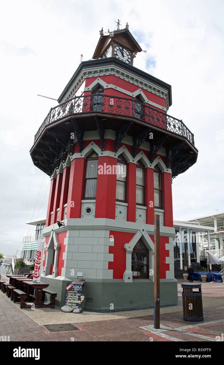 La Torre dell Orologio al Victoria and Alfred (V & A Waterfront Cape Town harbour Sud Africa Foto Stock