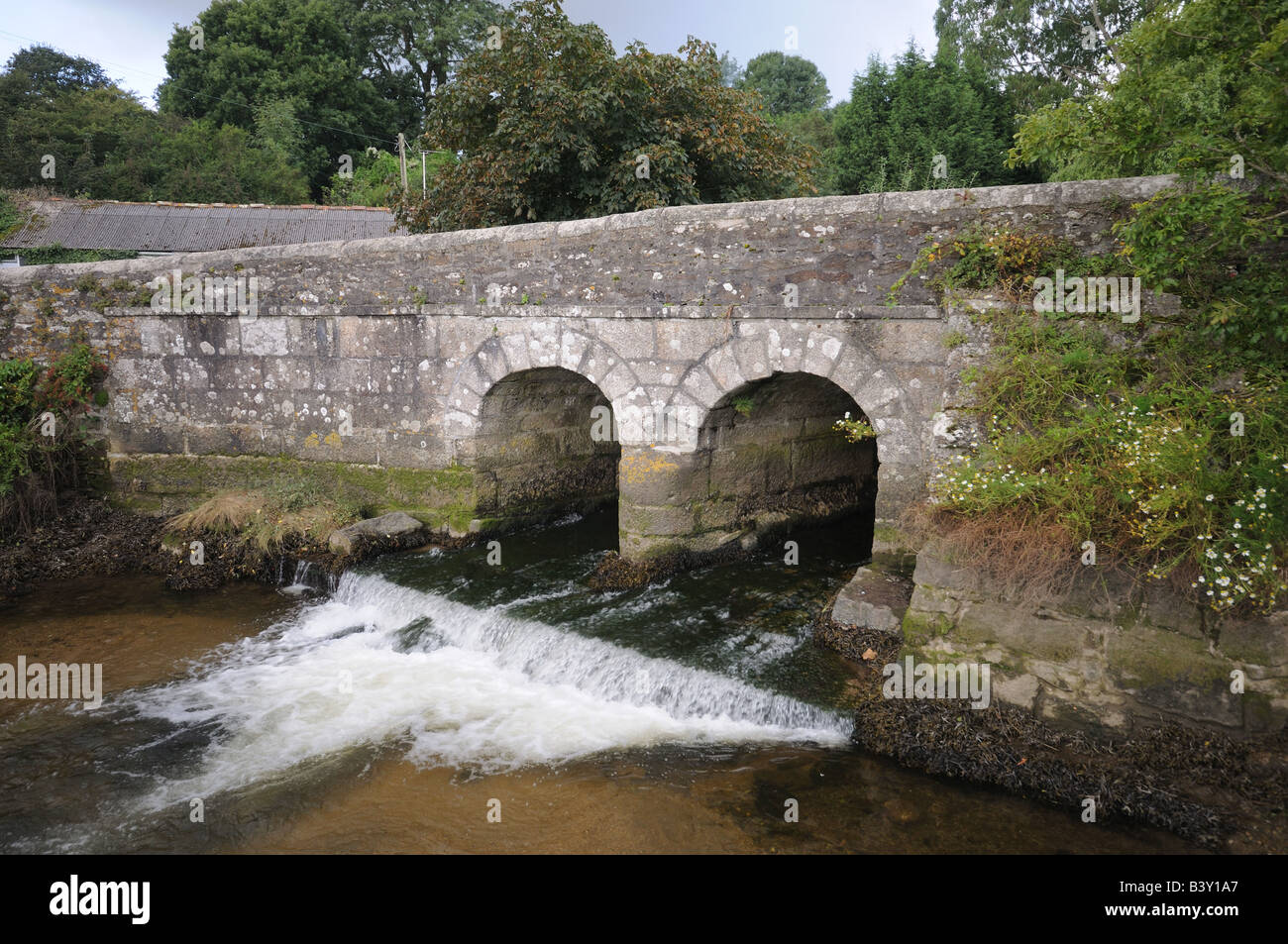 Ponte sul fiume a gweek Cornwall Inghilterra Regno Unito Foto Stock