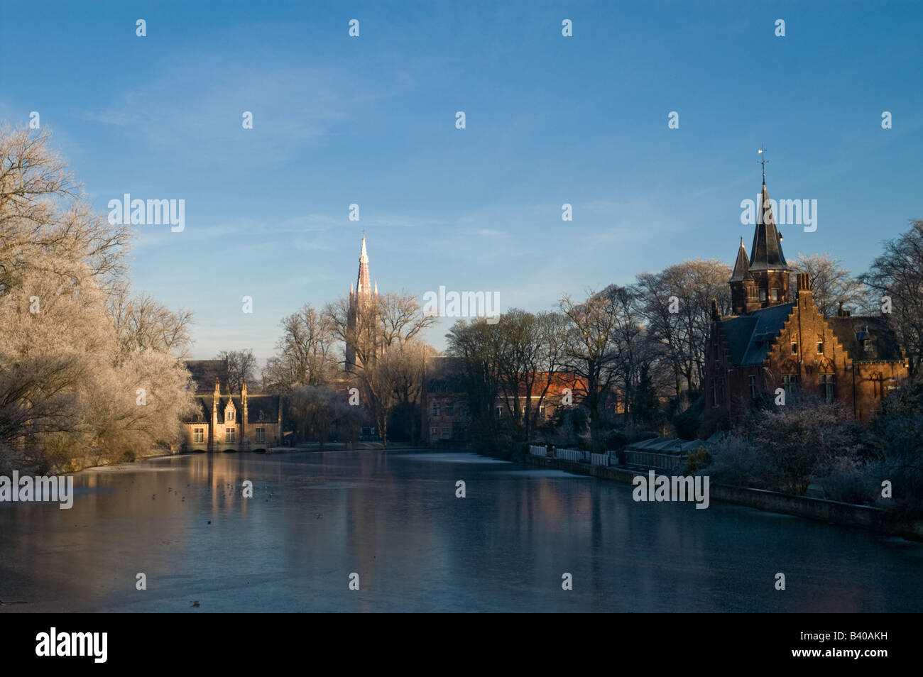 Minnewater (Lago di amore) in Bruges Foto Stock