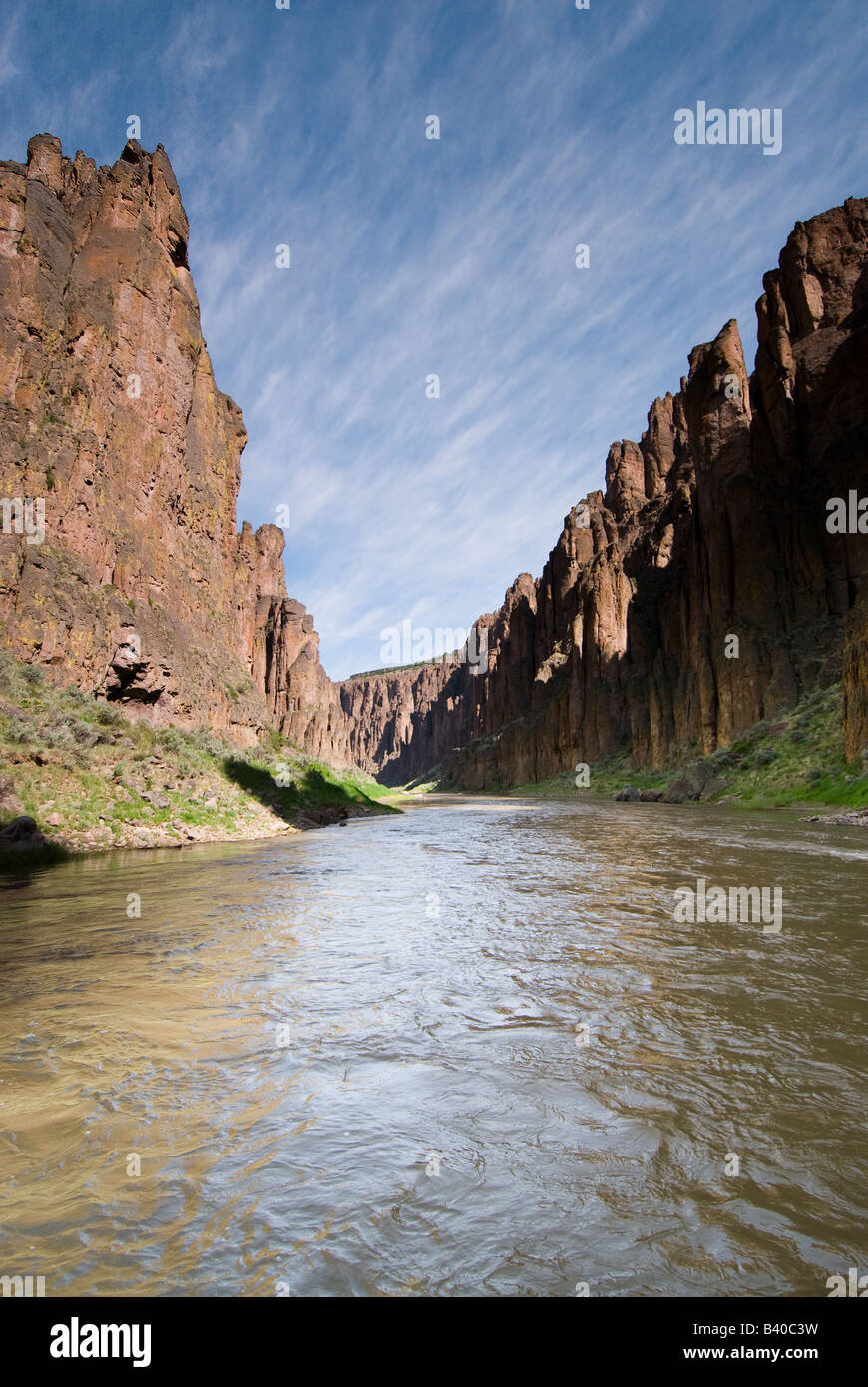 Idaho superiore fiume Owyhee nuvole match acqua a sunrise nel canyon Foto Stock