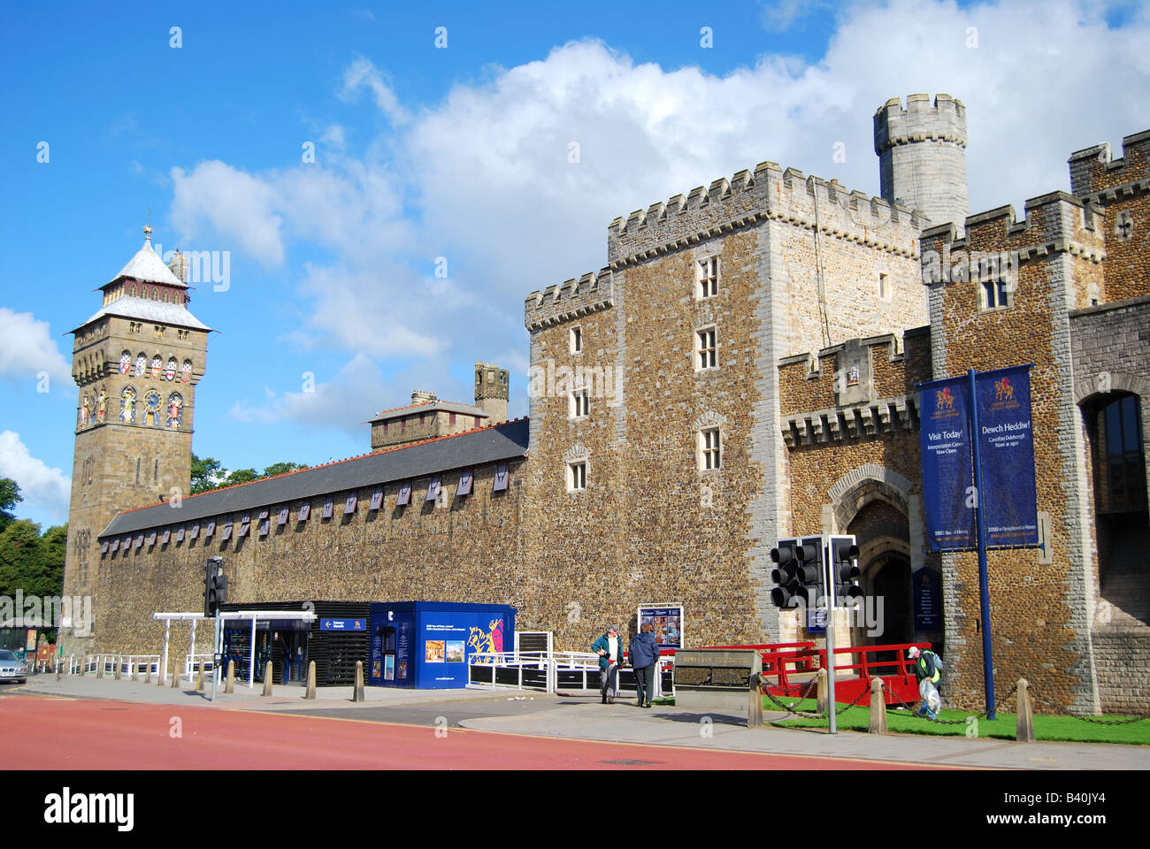 Ingresso al castello, Castello di Cardiff, Cardiff Wales, Regno Unito Foto Stock