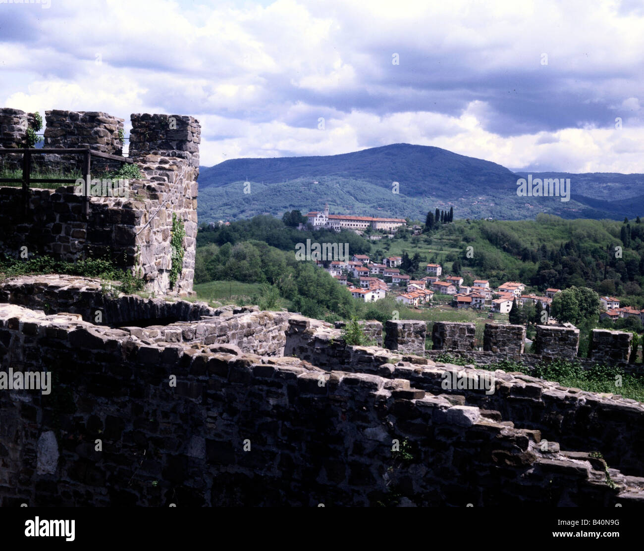 Geografia / viaggio, Italia, Friaul, Gorizia (Goerz) all'Isonzo, vista del piccolo forte, Foto Stock