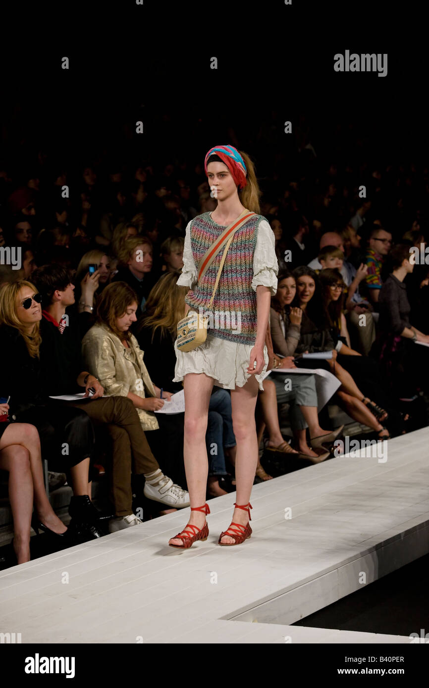 Marc Jacobs presenta la sua Marc by Marc Jacobs Primavera & estate 2009 Mens e collezione donna. Foto Stock