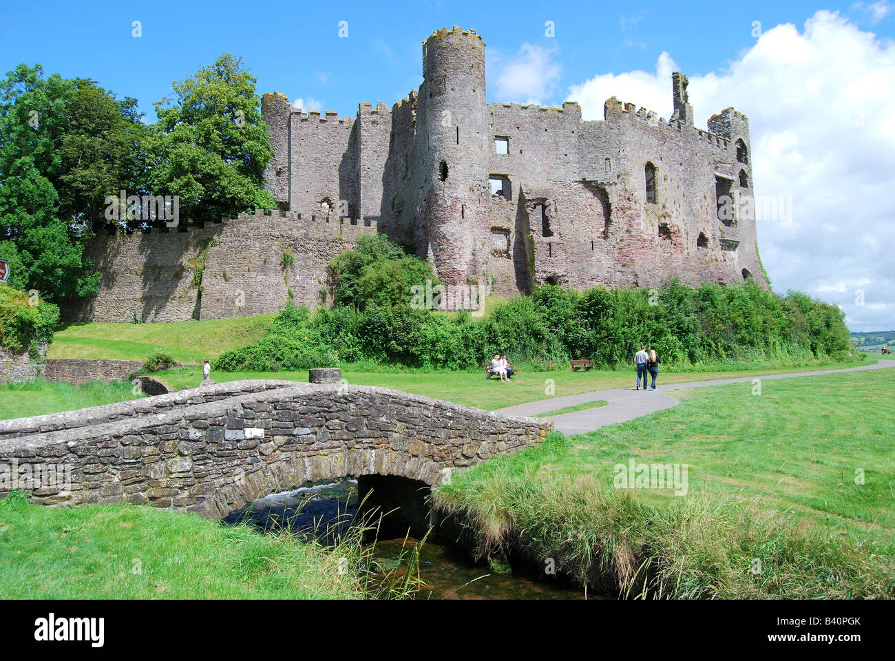 Castello di Laugharne del XII secolo, Laugharne, Carmarthensshire, Galles (Cymru), Regno Unito Foto Stock