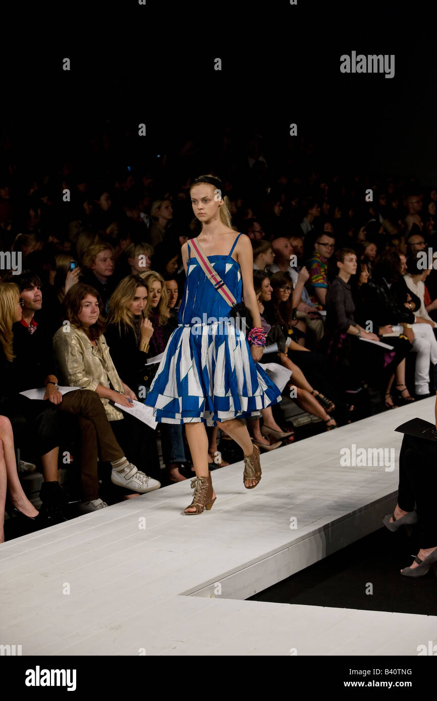 Marc Jacobs presenta la sua Marc by Marc Jacobs Primavera & estate 2009 Mens e collezione donna. Foto Stock