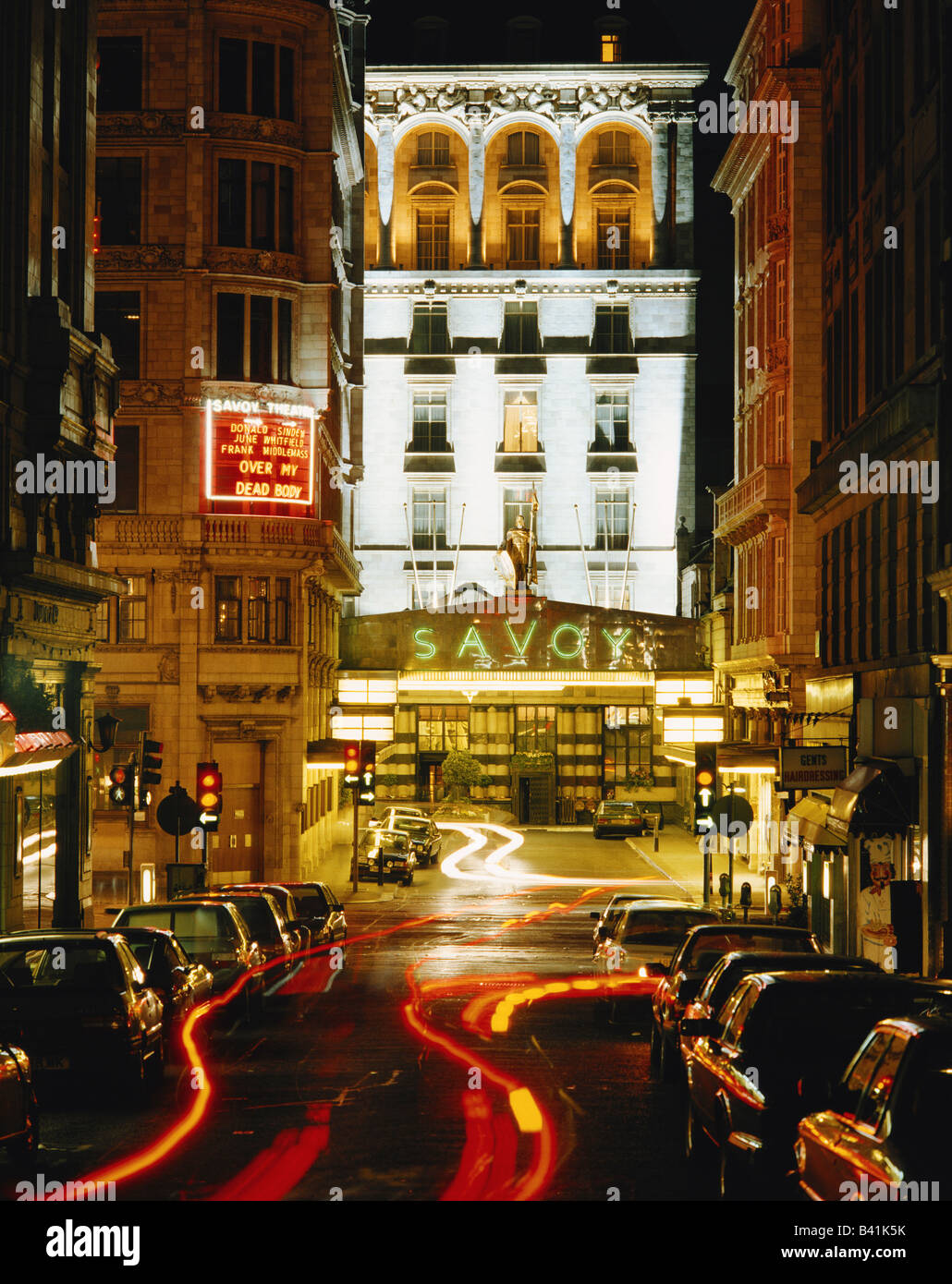 Il Savoy Hotel di notte, Strand, Londra, Inghilterra, Regno Unito, GB Foto Stock