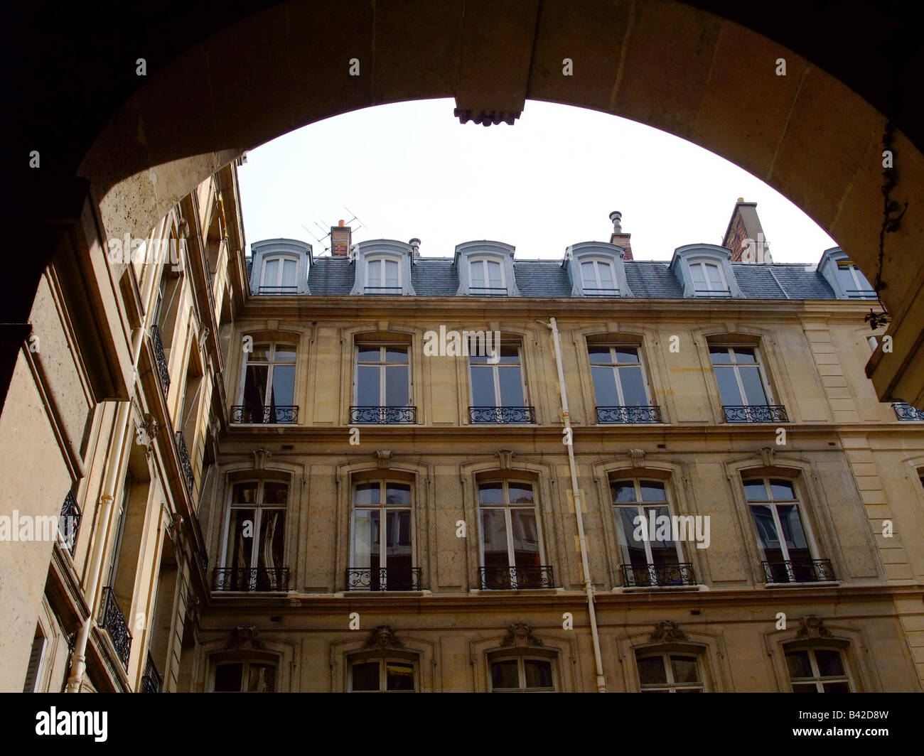 Arcade di un vecchio edificio nell'ottavo arrondissement - 22 rue de l'Arcade - 75008 Città di Parigi - Francia Foto Stock