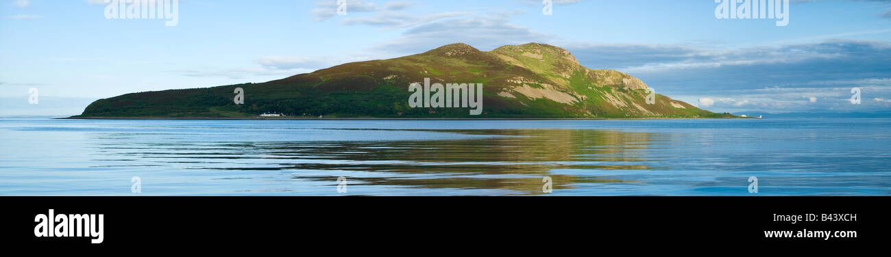 Panoramica di Isola Santa in Lamlash Bay al largo dell'isola di Arran Foto Stock