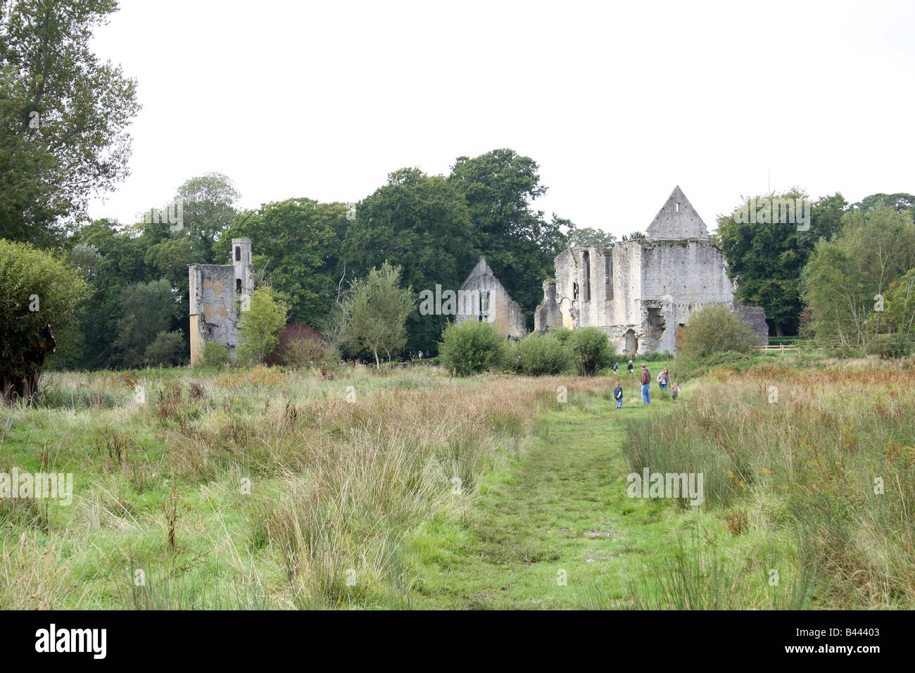 Le rovine di Minster Hall a Minster Lovell Oxfordshire. Foto Stock