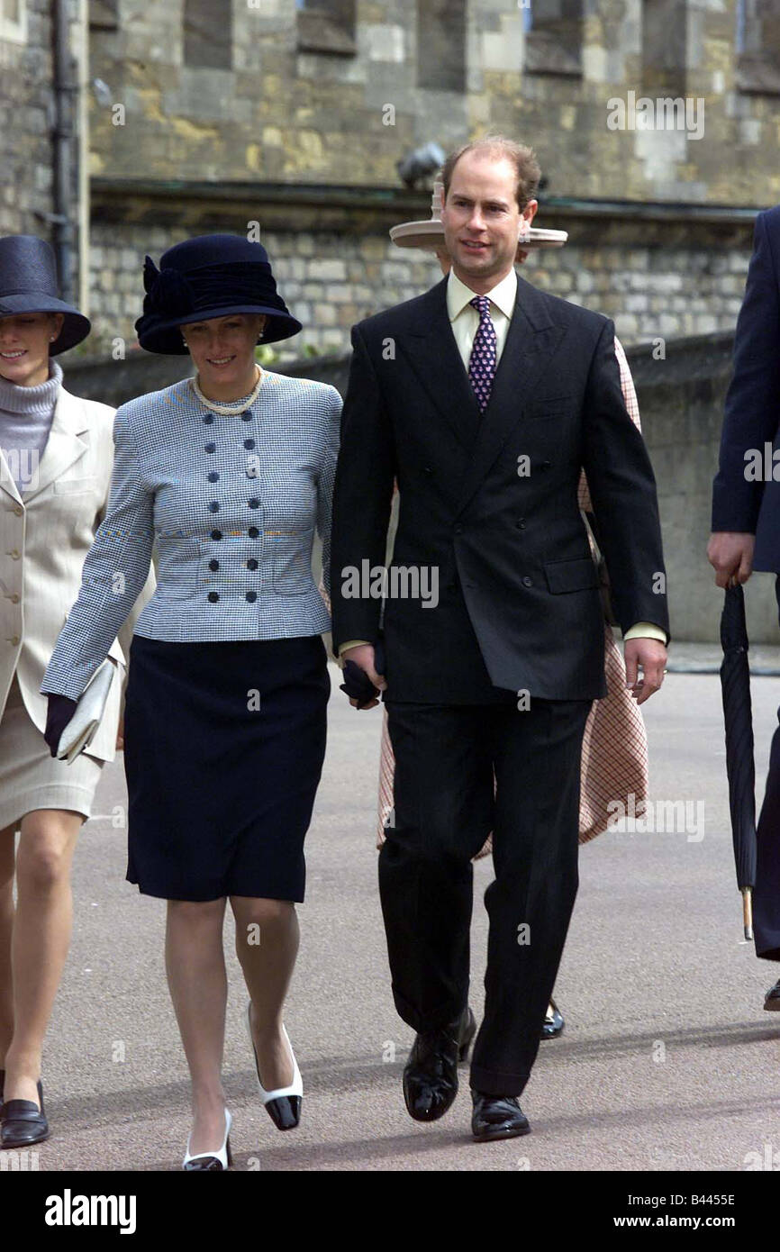 Sophie Rhys Jones e Prince Edward partecipa della Regina e del Duca di Edimburgo con altri membri della famiglia reale per la Pasqua Foto Stock