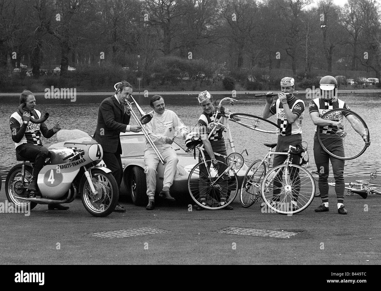 Chris Barber Marzo 1969 famosa band leader e trombon player è un grande appassionato di racing automobilista e amico del famoso uomini Foto Stock
