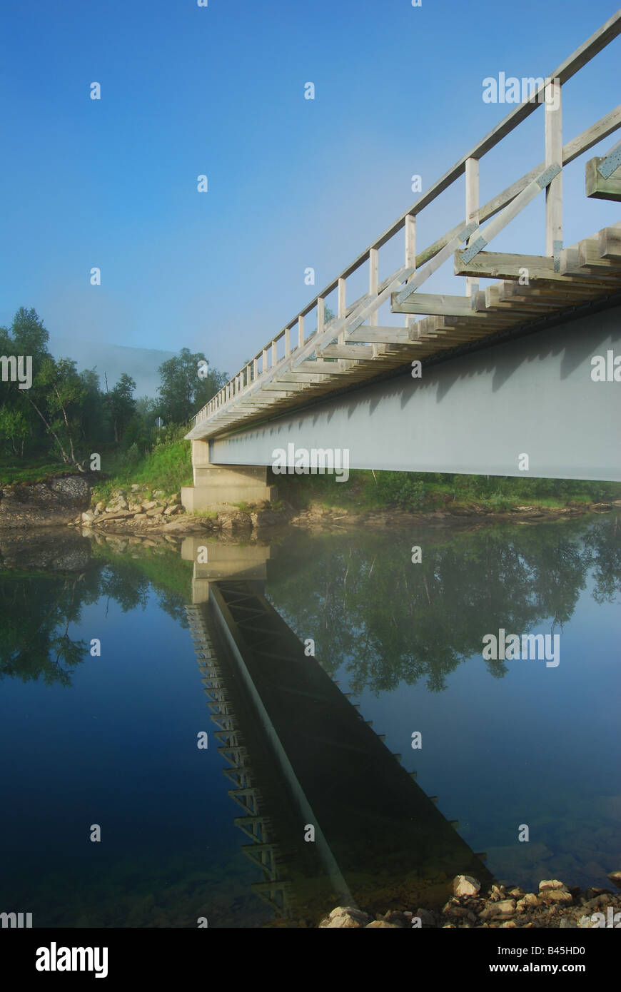 La Ume Alv, fiume che scorre attraverso Hemavan, Vasterbottenslan, Lapponia svedese, Svezia Foto Stock