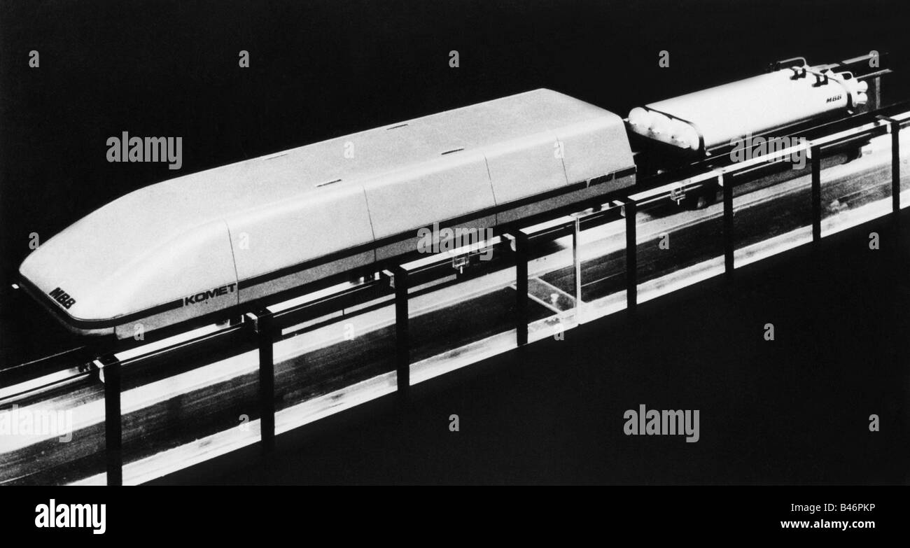 Trasporto / trasporto, ferrovia, TransRapid, veicolo sperimentale di prova con sospensione magnetica e guida per 400 km/h di Messerschmitt-Bölkow-Blohm (MBB), Monaco di Baviera Allach e Ottobrunn, Germania occidentale, 1974, Foto Stock