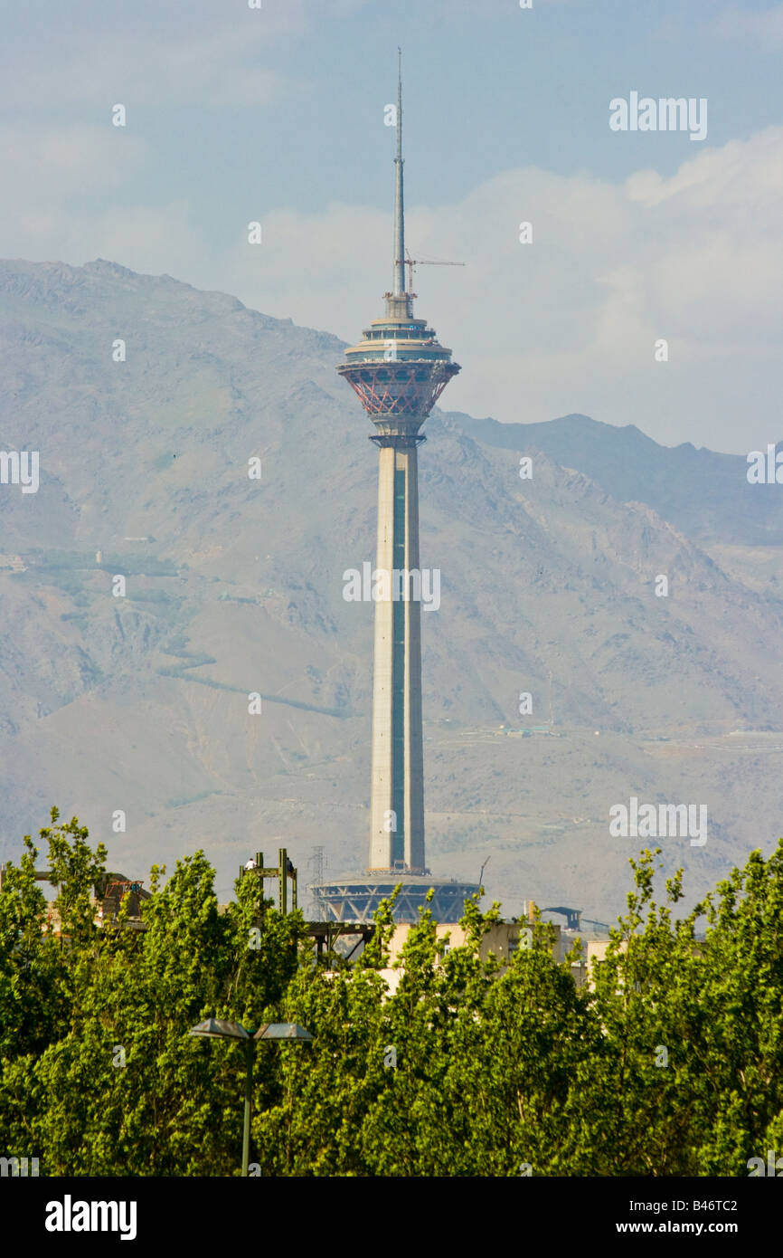Burj e Milad a Teheran in Iran Foto Stock