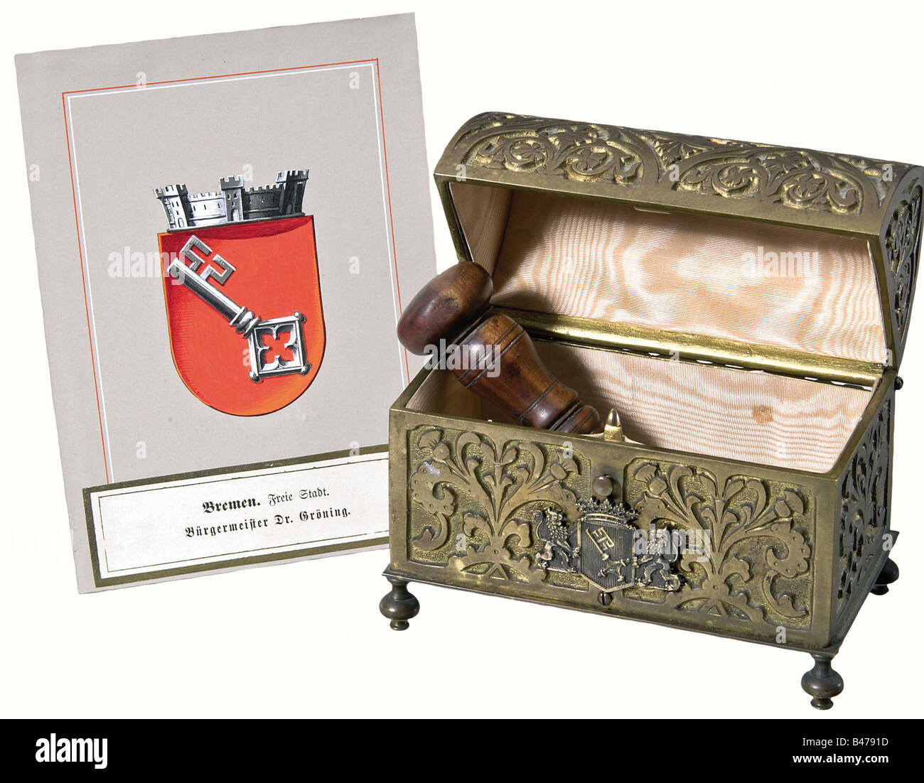 Dr. Albert Gröning - un sigillo, con lo stemma della città di Brema, Brema, circa 1840/50. Grande guarnizione in ottone, incisa con lo stemma della città, manico tornito. Altezza 87 mm. In una cassa neogotica in ottone con lo stemma della città sulla parte superiore, e fodera interna in seta. C'è anche uno stemma dipinto a mano per la città di Brema con l'iscrizione 'Brema. Freie Stadt. Bürgermeister Dr. Gröning' (Brema. Città Libera. Sindaco Dr. Gröning). Un regalo dalla città di Brema al suo sindaco per gli anni 1895, 1897, 1900 e 1902. Storico, storico, 19th secolo, Foto Stock