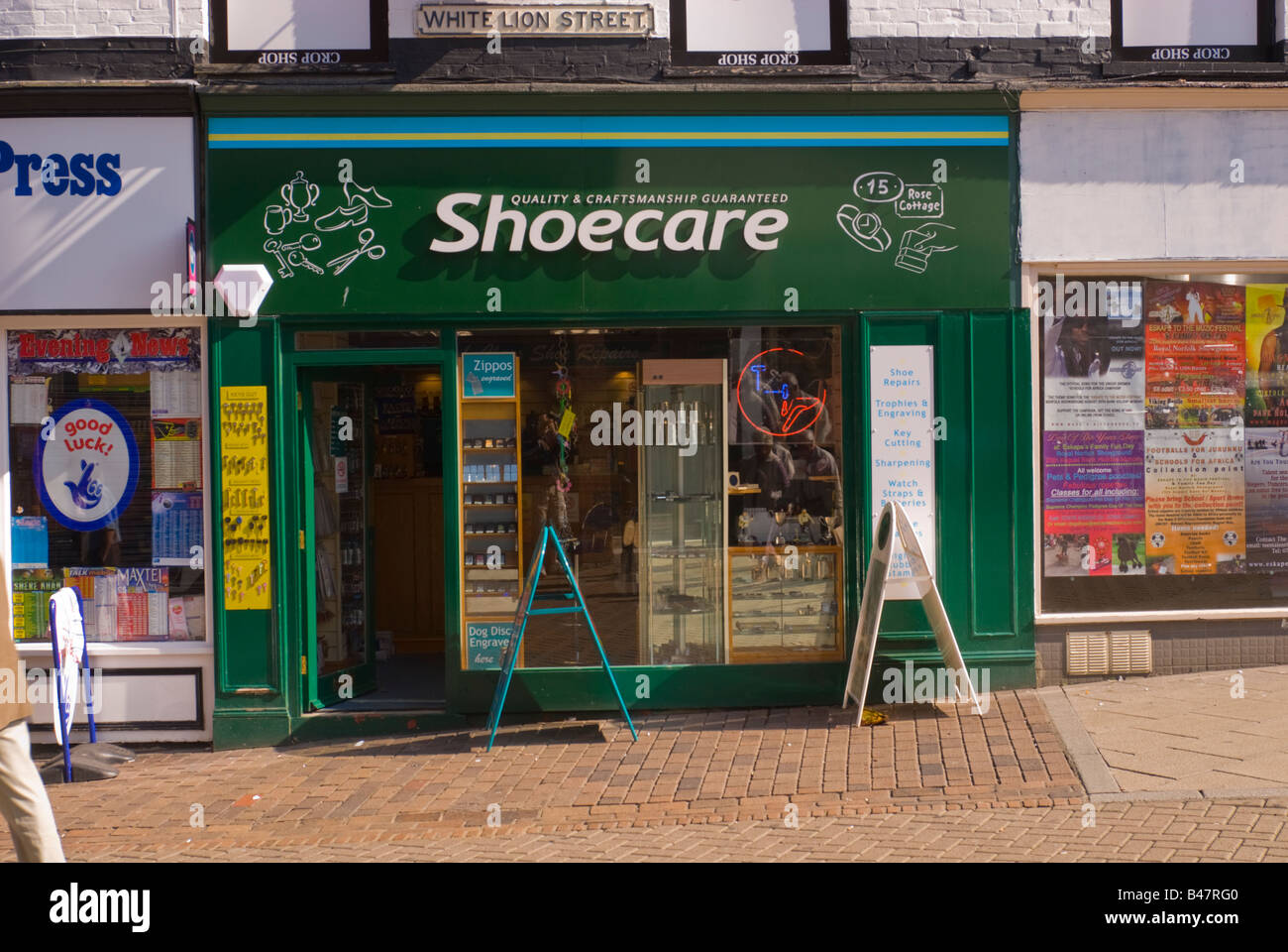 Shoecare riparatori a Norwich, Norfolk, Regno Unito Foto Stock