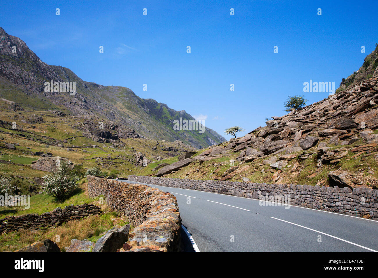 Pass di Llanberis in primavera Snowdonia nel Galles Foto Stock