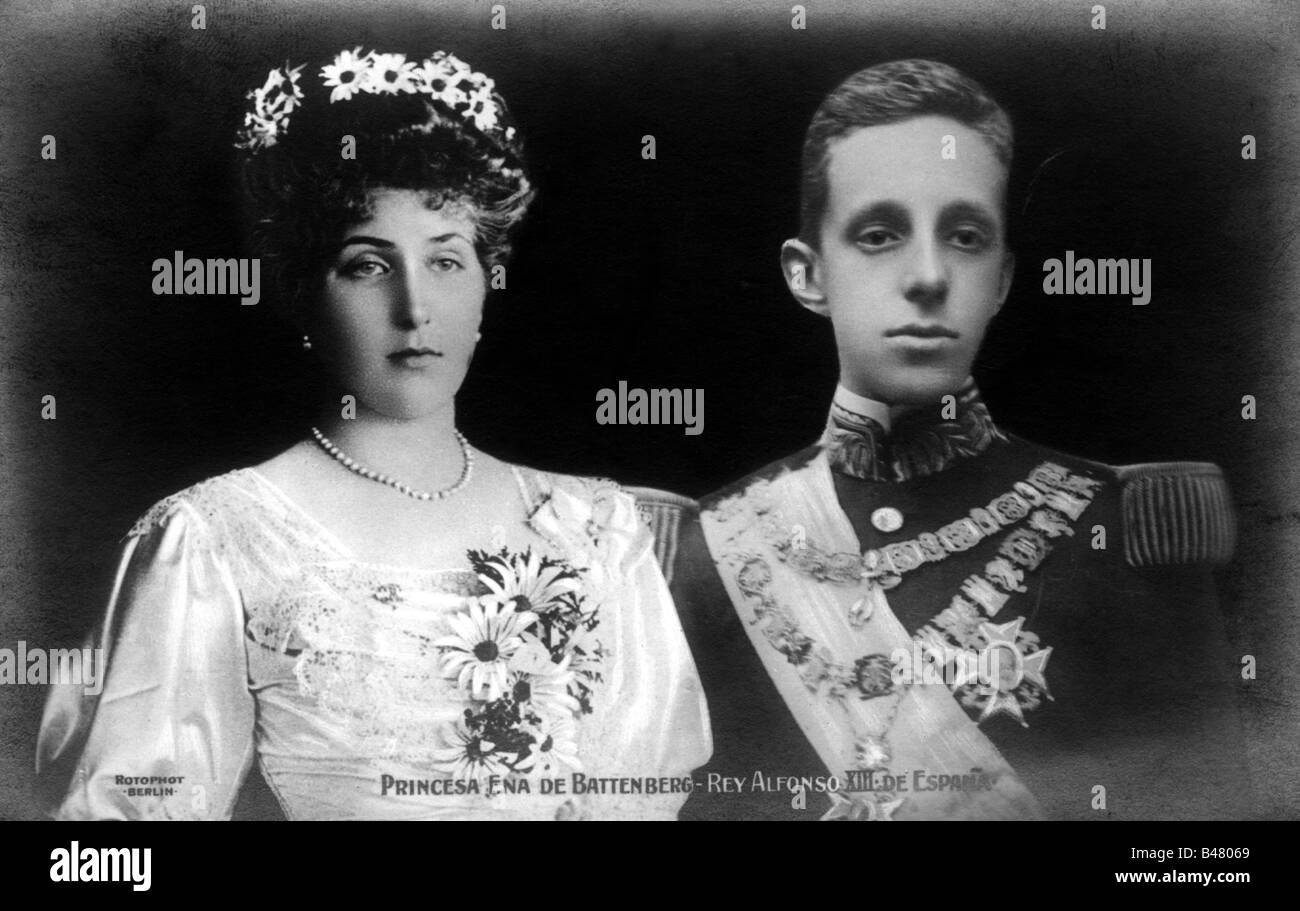 Alfonso XIII, 17.5.1886 - 28.2. 1941, Re di Spagna 17.5.1886 - 14.4.1931, ritratto, con sua moglie Regina Vittoria Eugenie, cartolina, circa 1905, Foto Stock
