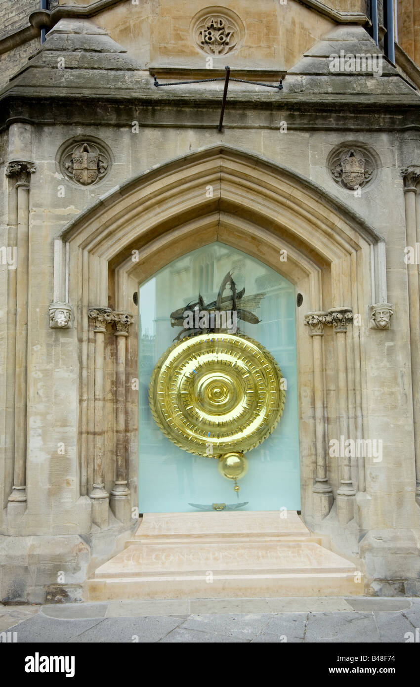 Il nuovo Grasshopper o Corpus Christi orologio, Kings Parade, Cambridge Regno Unito Foto Stock