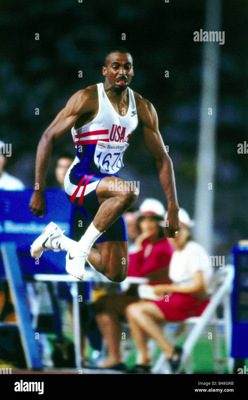 Conley, Mike, * 5.10.1962, atleta americano (atletica leggera), full length, Giochi olimpici, Barcellona, 1992, Foto Stock