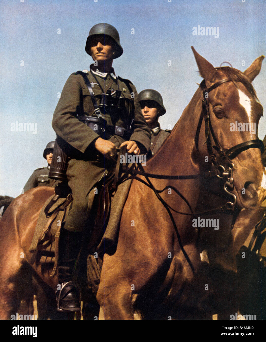 Wehrmacht tedesca Reiterzugfuhrer montato Ufficiale di fanteria sul Fronte Orientale in campagna russa in WW II Foto Stock