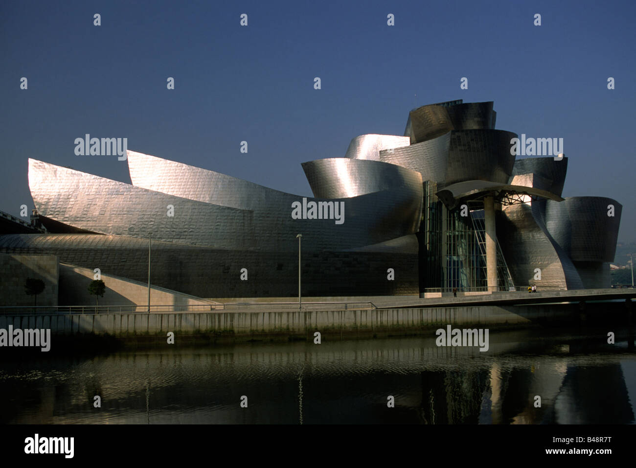 Spagna, Bilbao, Museo Guggenheim, architetto Frank Gehry Foto Stock